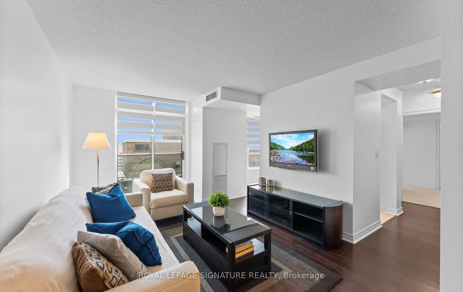 212 Eglinton Avenue E, Unit 1411 thumbnail 6