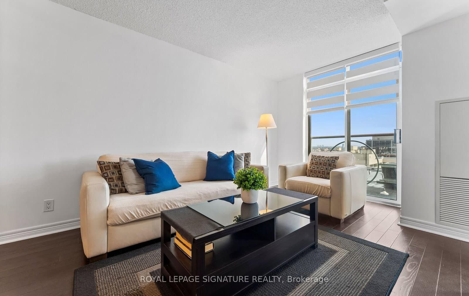 212 Eglinton Avenue E, Unit 1411 thumbnail 8