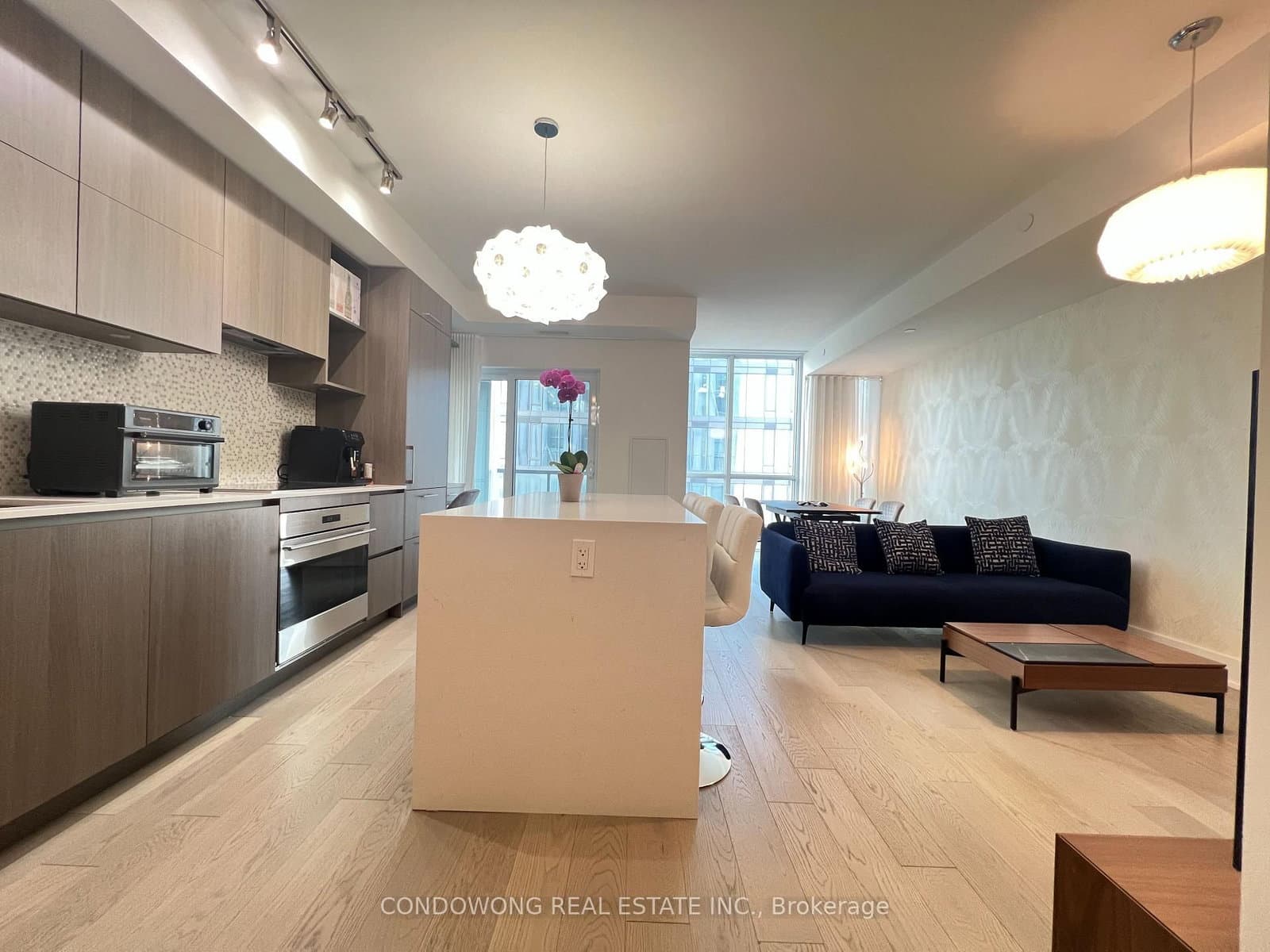 1 Yorkville Avenue, Unit 3801 - Image 1