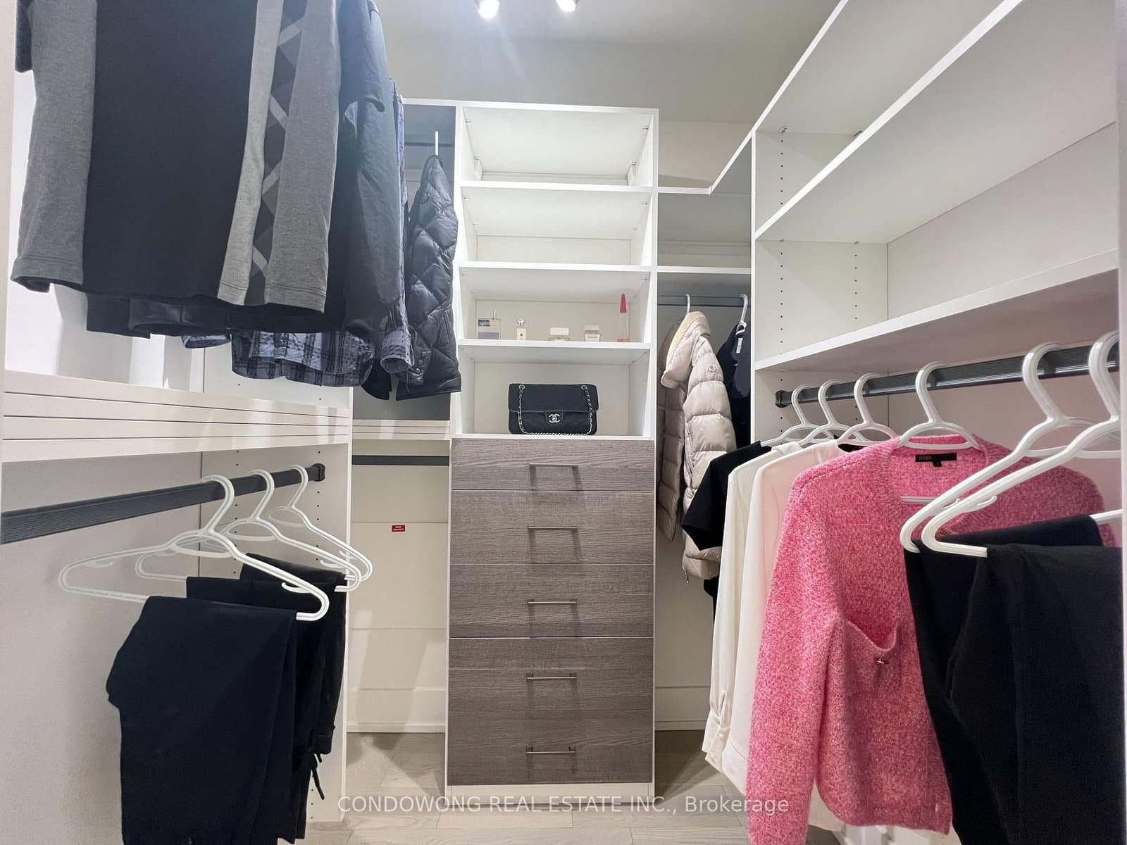 1 Yorkville Avenue, Unit 3801 thumbnail 11