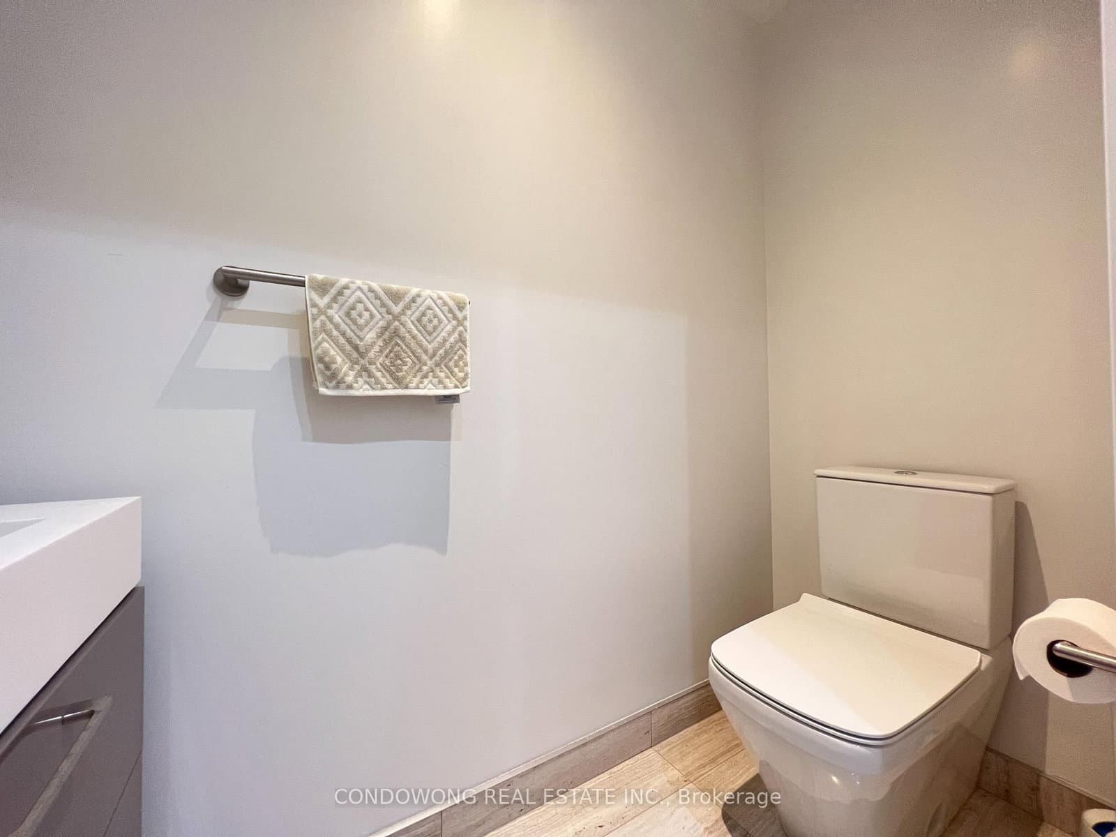 1 Yorkville Avenue, Unit 3801 thumbnail 12