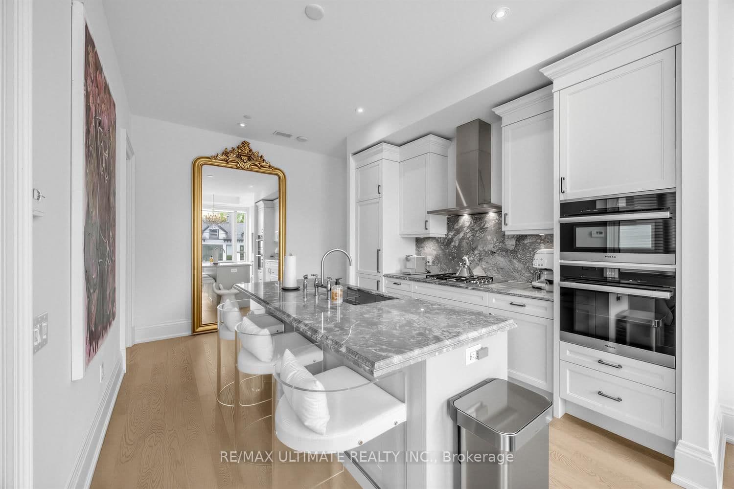 133 Hazelton Avenue, Unit 202 thumbnail 10
