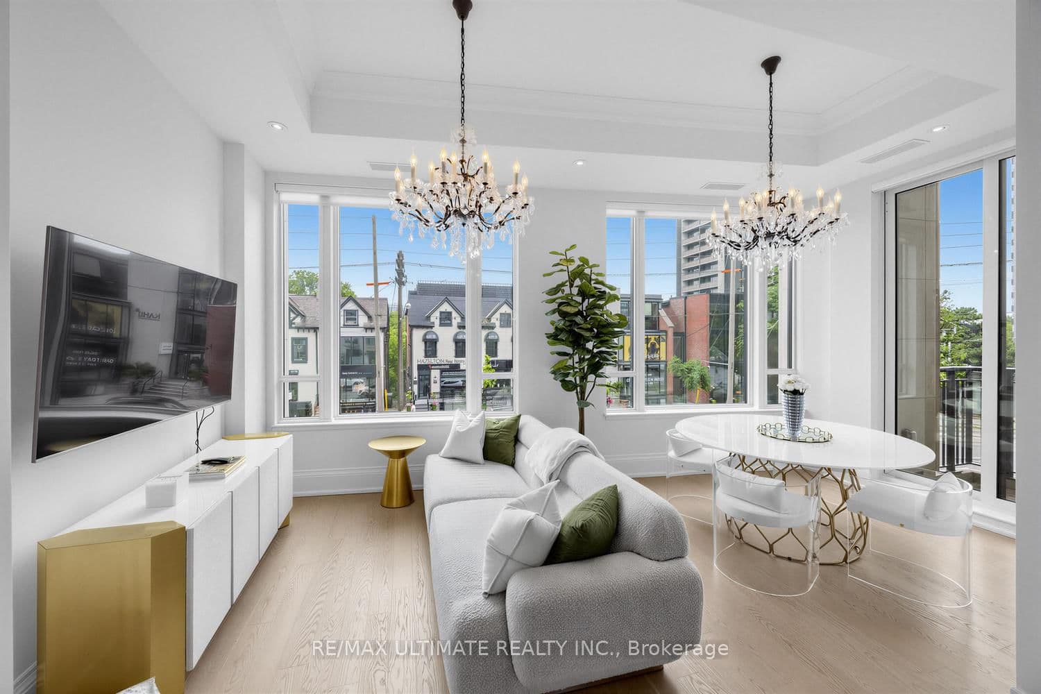 133 Hazelton Avenue, Unit 202 thumbnail 18