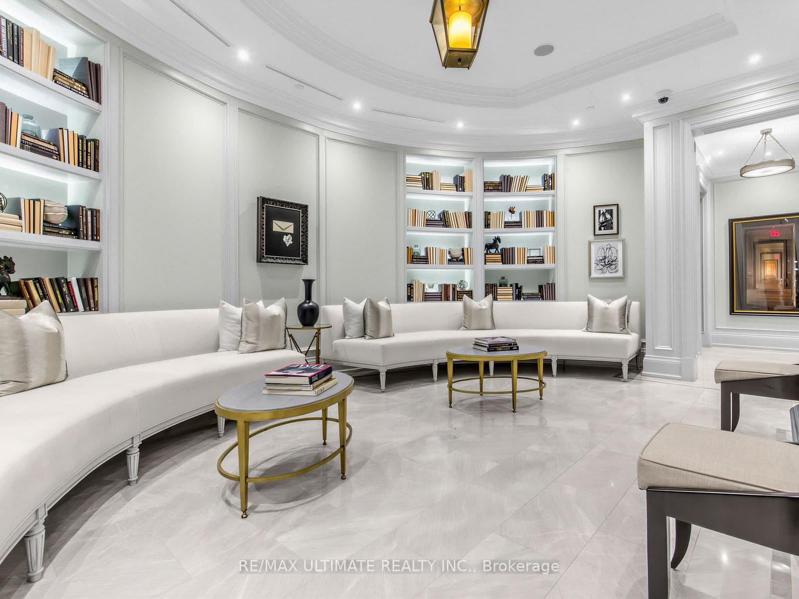 133 Hazelton Avenue, Unit 202 thumbnail 35