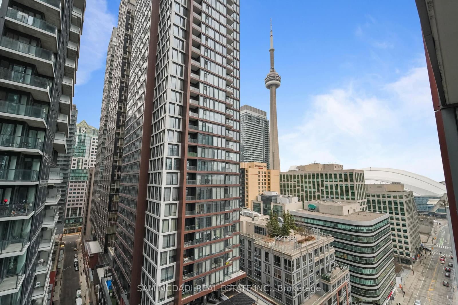 88 Blue Jays Way, Unit 1603 thumbnail 23