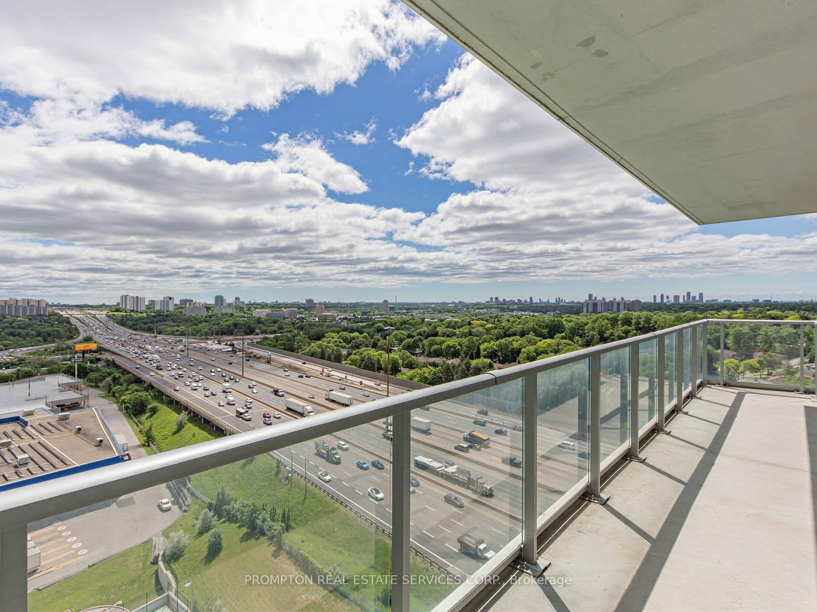 115 McMahon Drive, Unit 1710 thumbnail 19