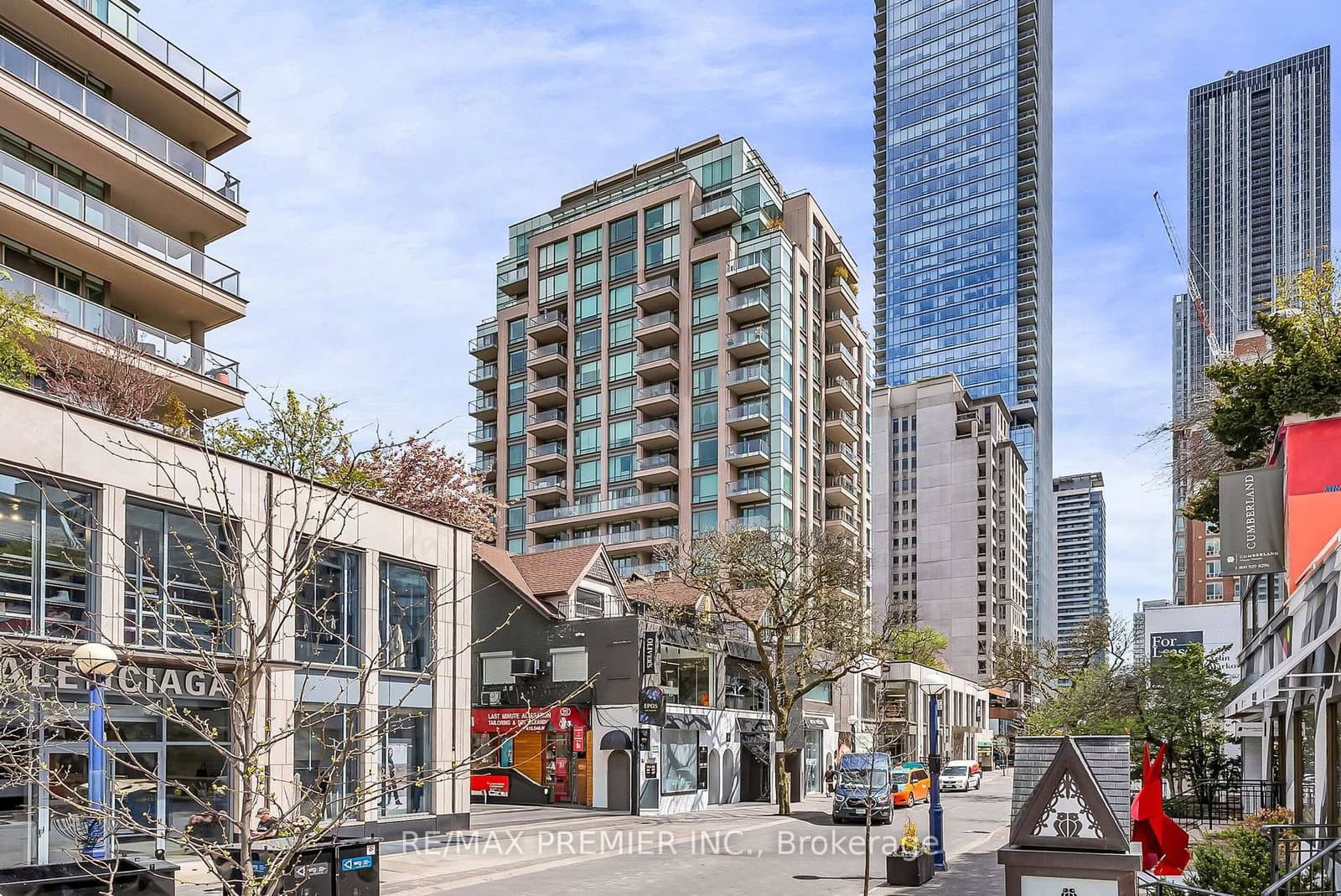 80 Yorkville Avenue, Unit 502 thumbnail 3