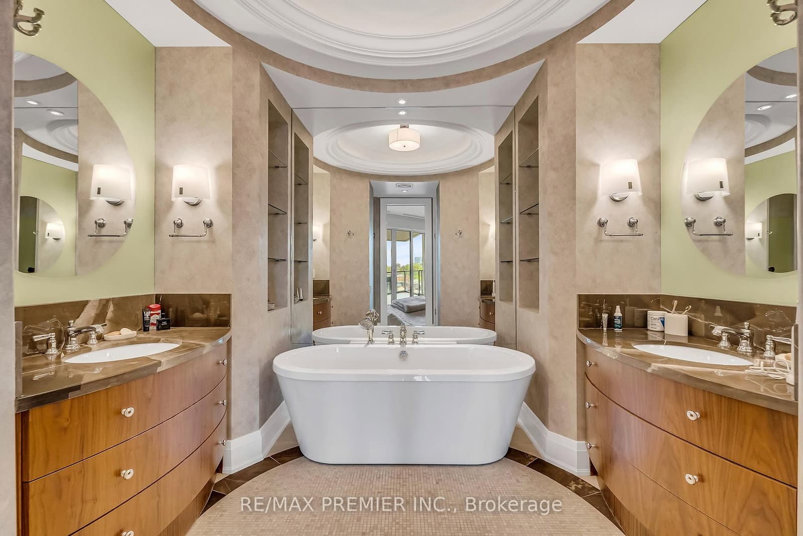 80 Yorkville Avenue, Unit 502 thumbnail 32