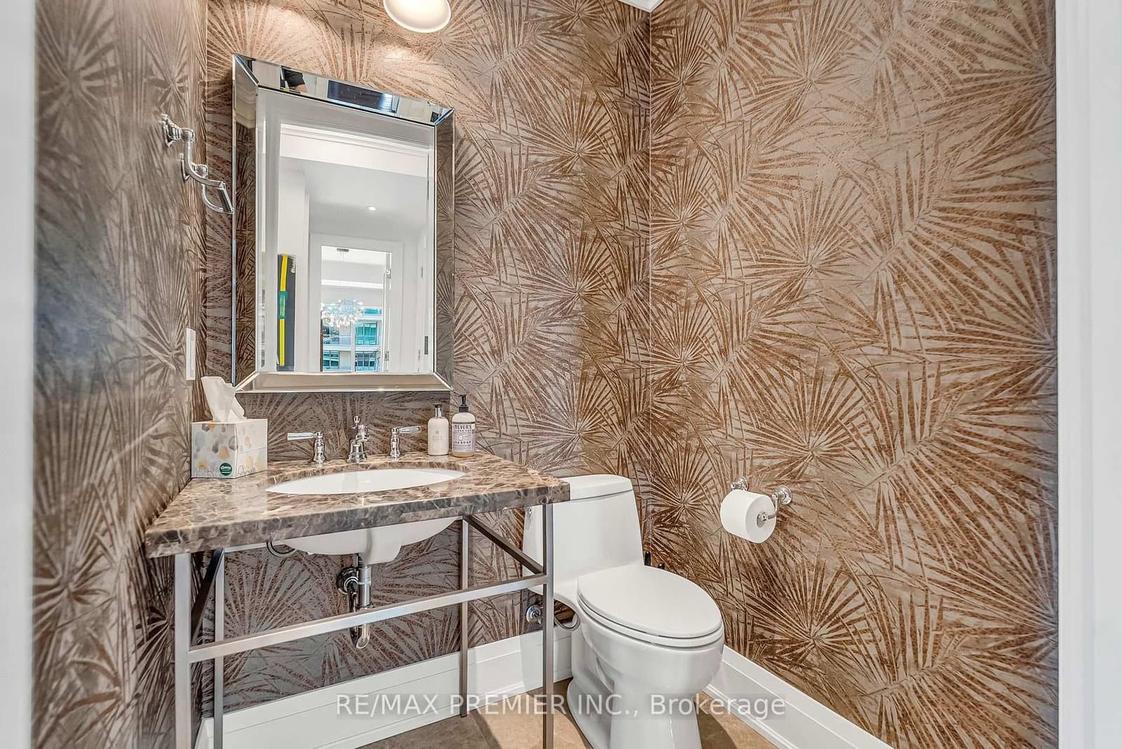80 Yorkville Avenue, Unit 502 thumbnail 40