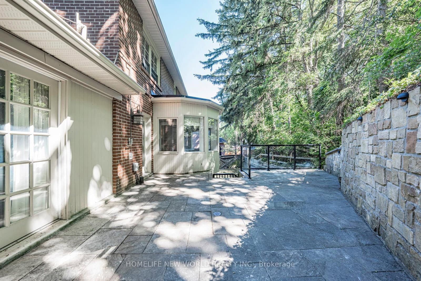 1 Campbell Crescent thumbnail 26