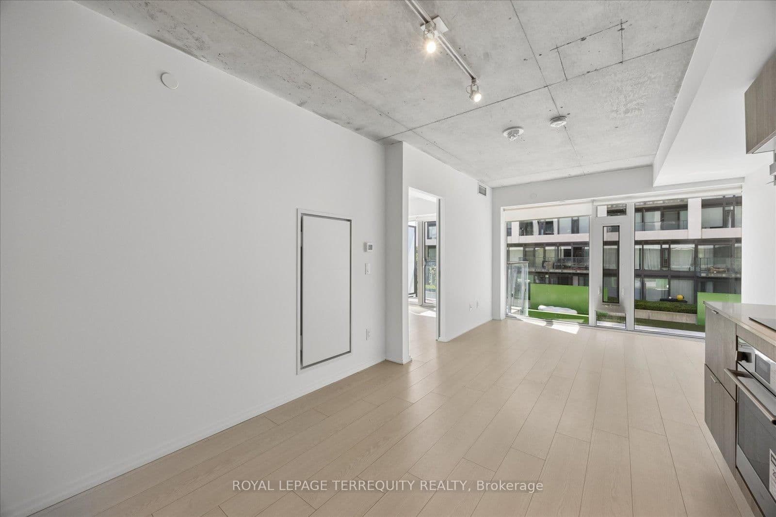 5 Soudan Avenue, Unit 703 thumbnail 14