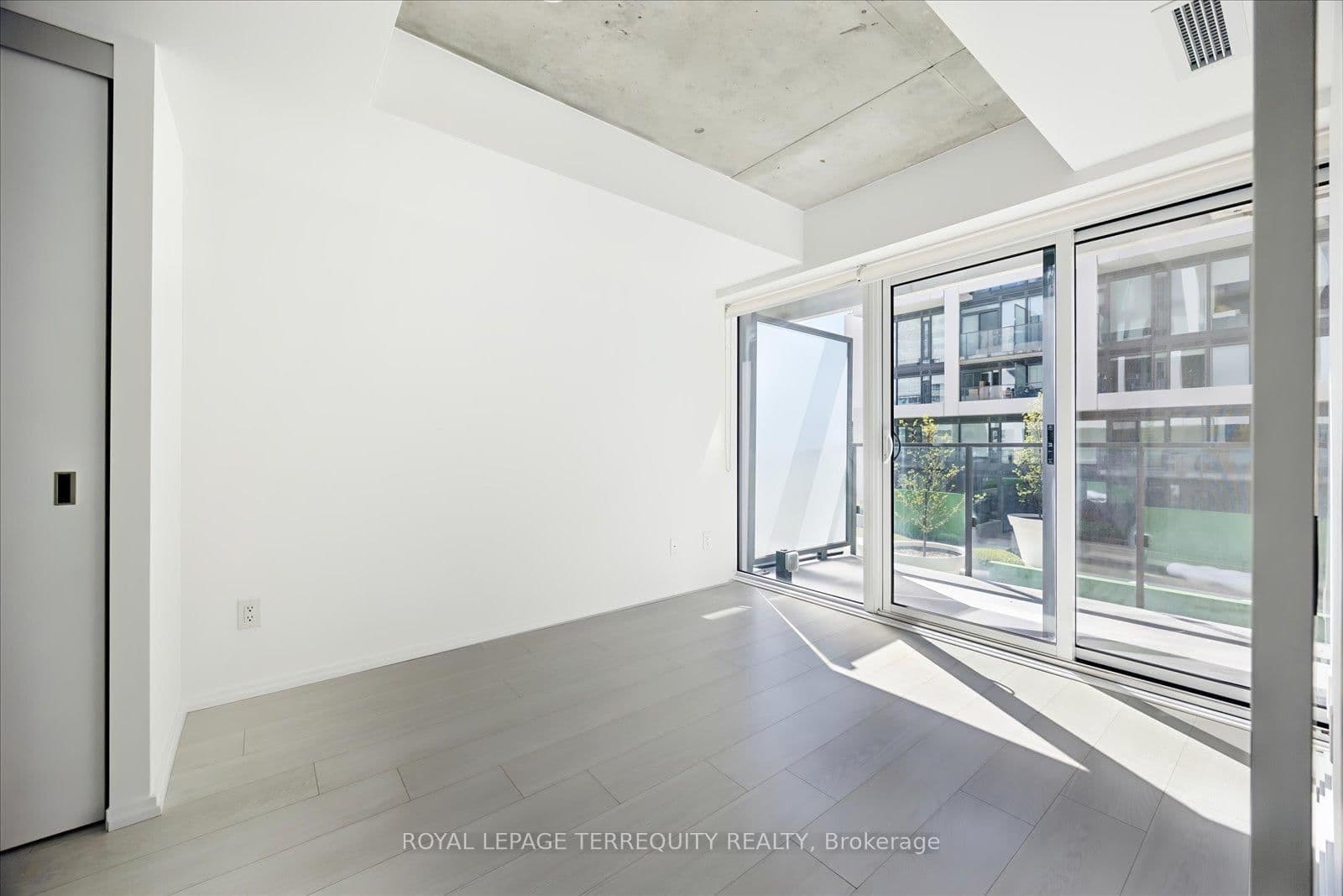 5 Soudan Avenue, Unit 703 thumbnail 19