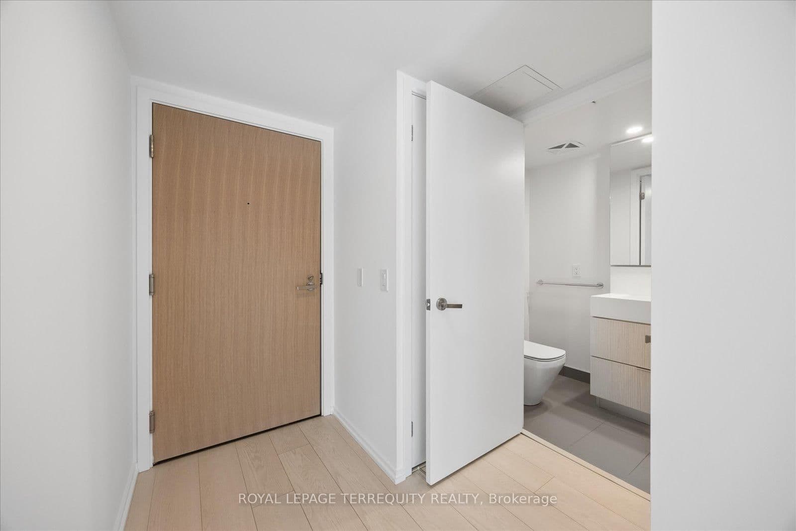 5 Soudan Avenue, Unit 703 thumbnail 5