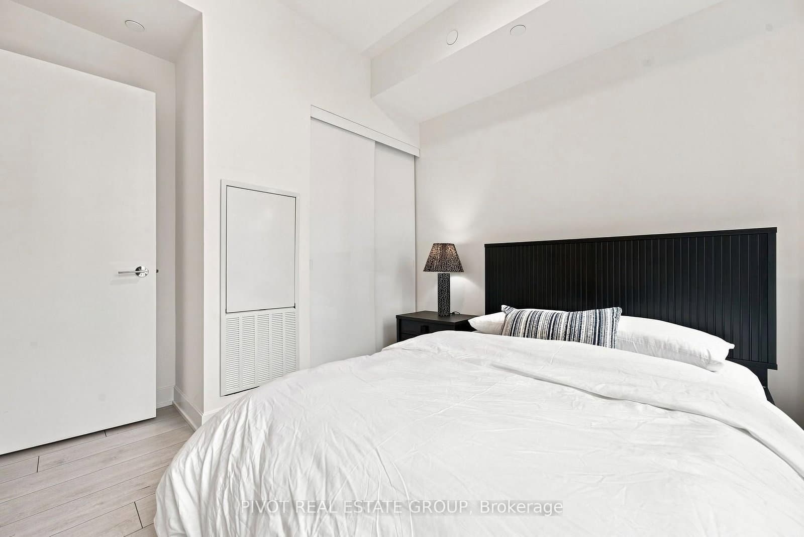 15 Mercer Street, Unit 1206 thumbnail 12