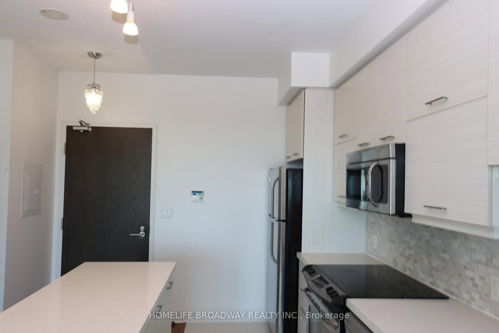 26 Norton Avenue, Unit 906 thumbnail 7