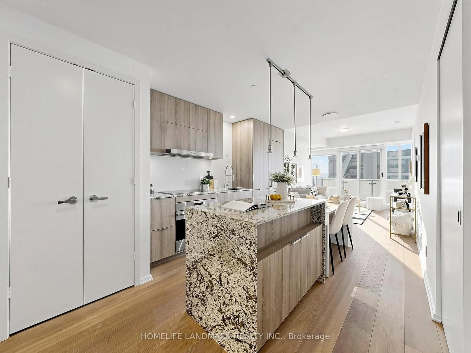 1 bloor Street E, Unit 6608 thumbnail 11