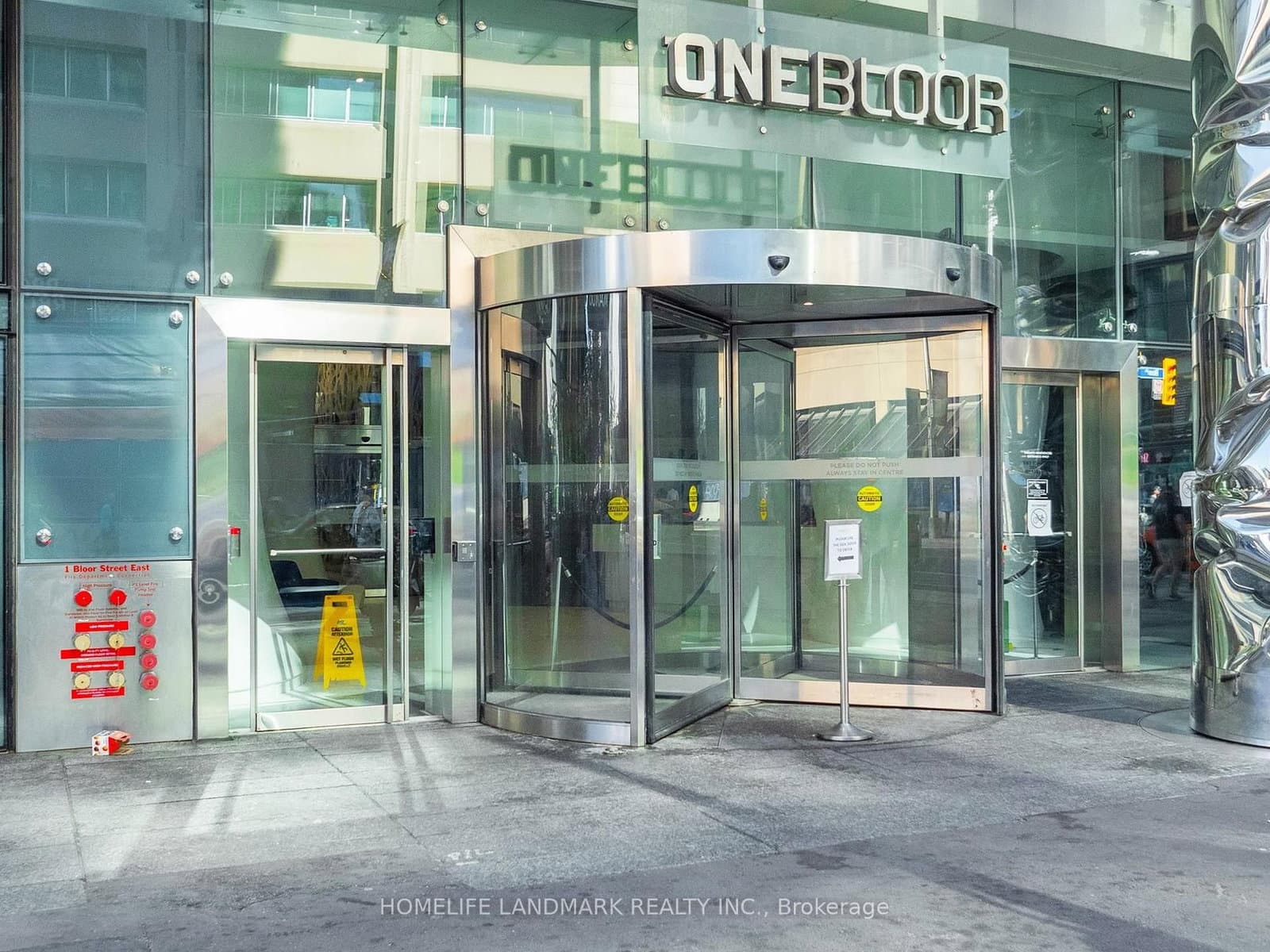 1 bloor Street E, Unit 6608 thumbnail 3