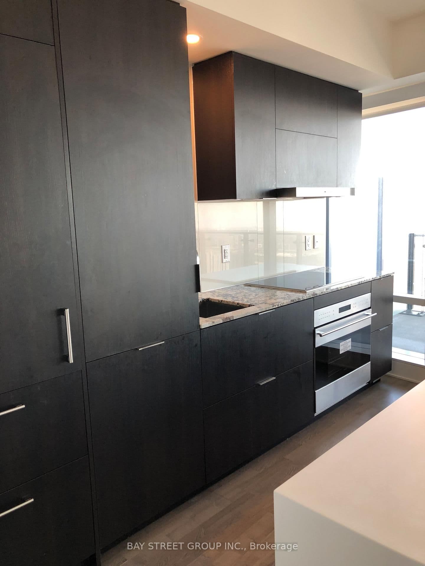 1 Bloor Street E, Unit 6302 thumbnail 8
