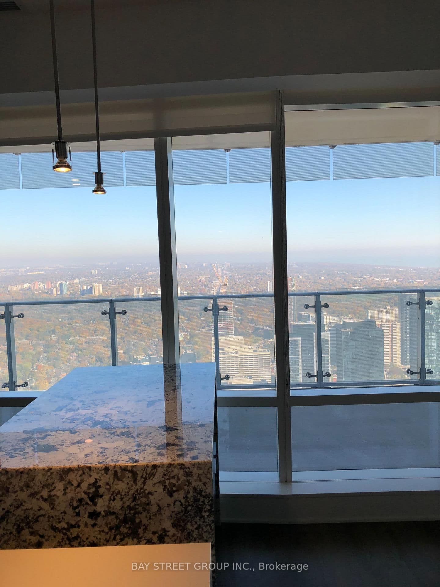 1 Bloor Street E, Unit 6302 thumbnail 9