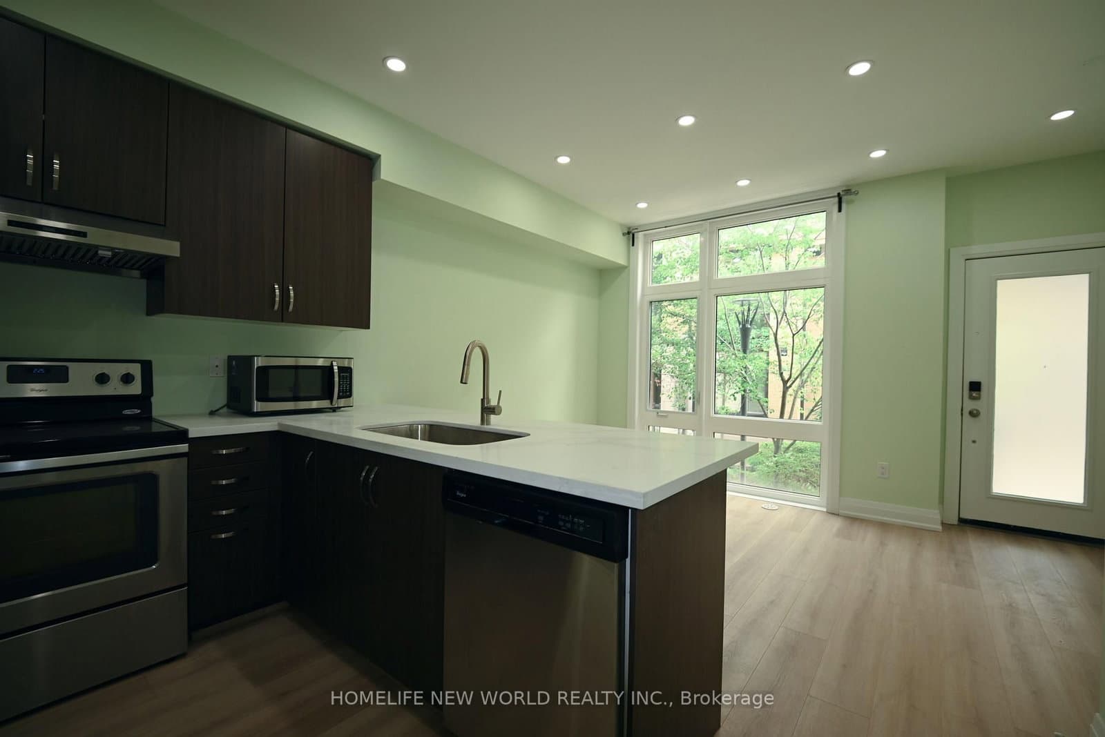 19 Eldora Avenue, Unit 45 thumbnail 12