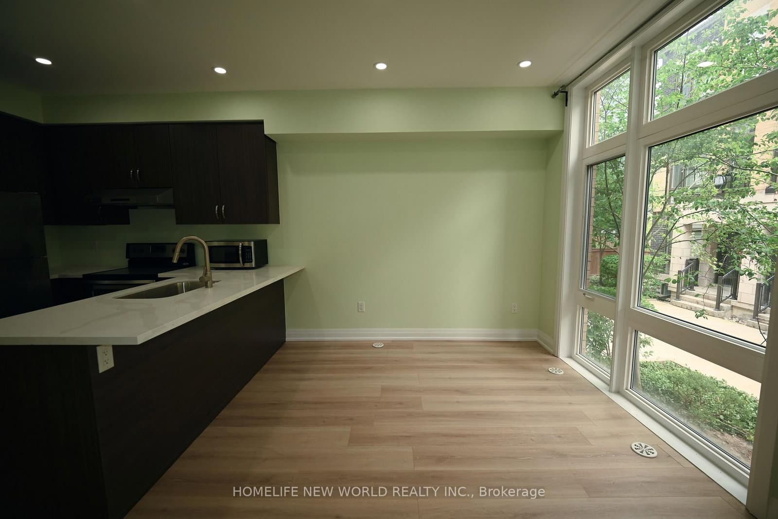 19 Eldora Avenue, Unit 45 thumbnail 9