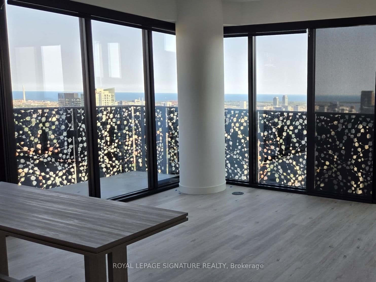 55 Charles Street E, Unit 4002 thumbnail 10