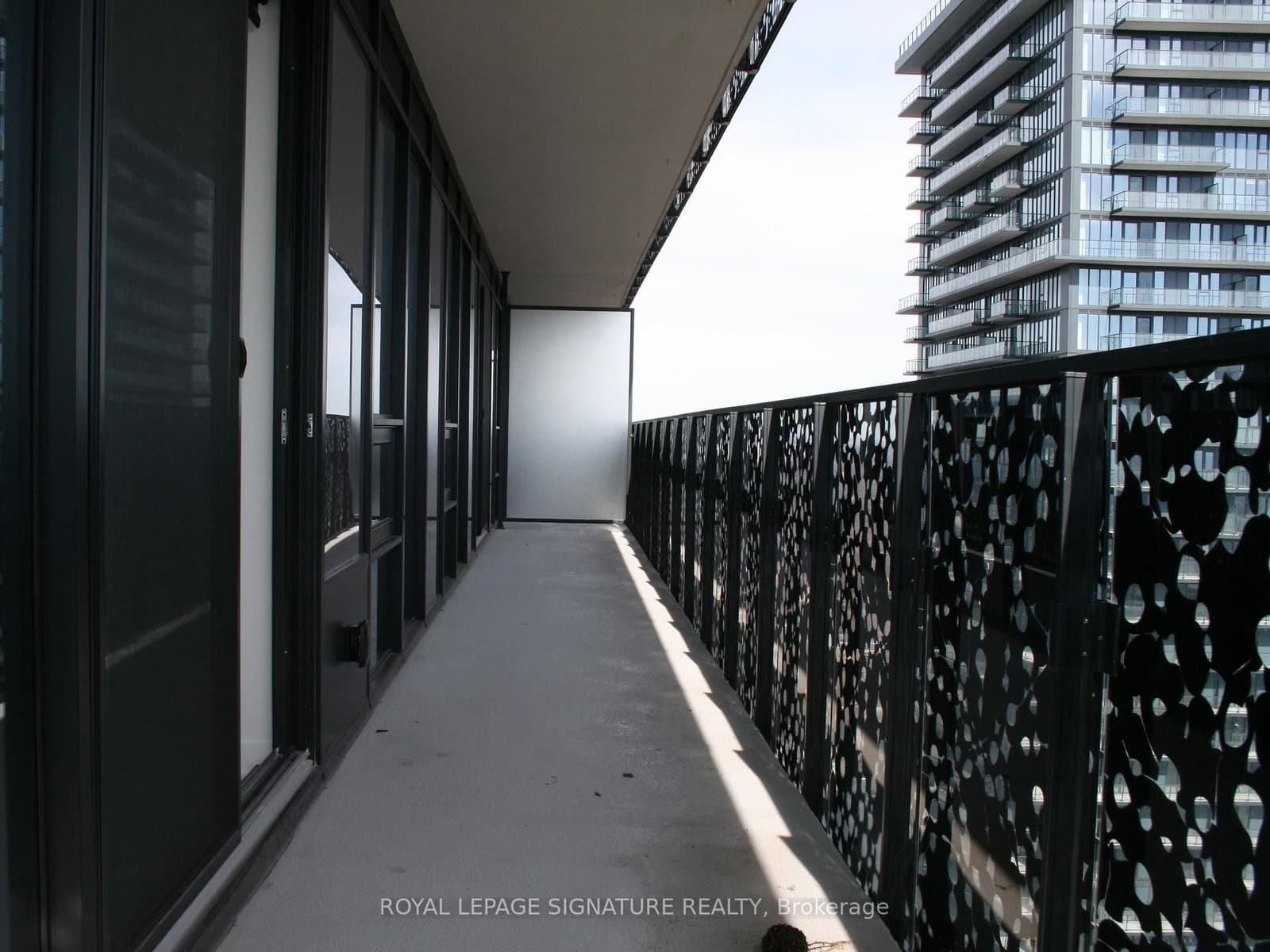 55 Charles Street E, Unit 4002 thumbnail 16