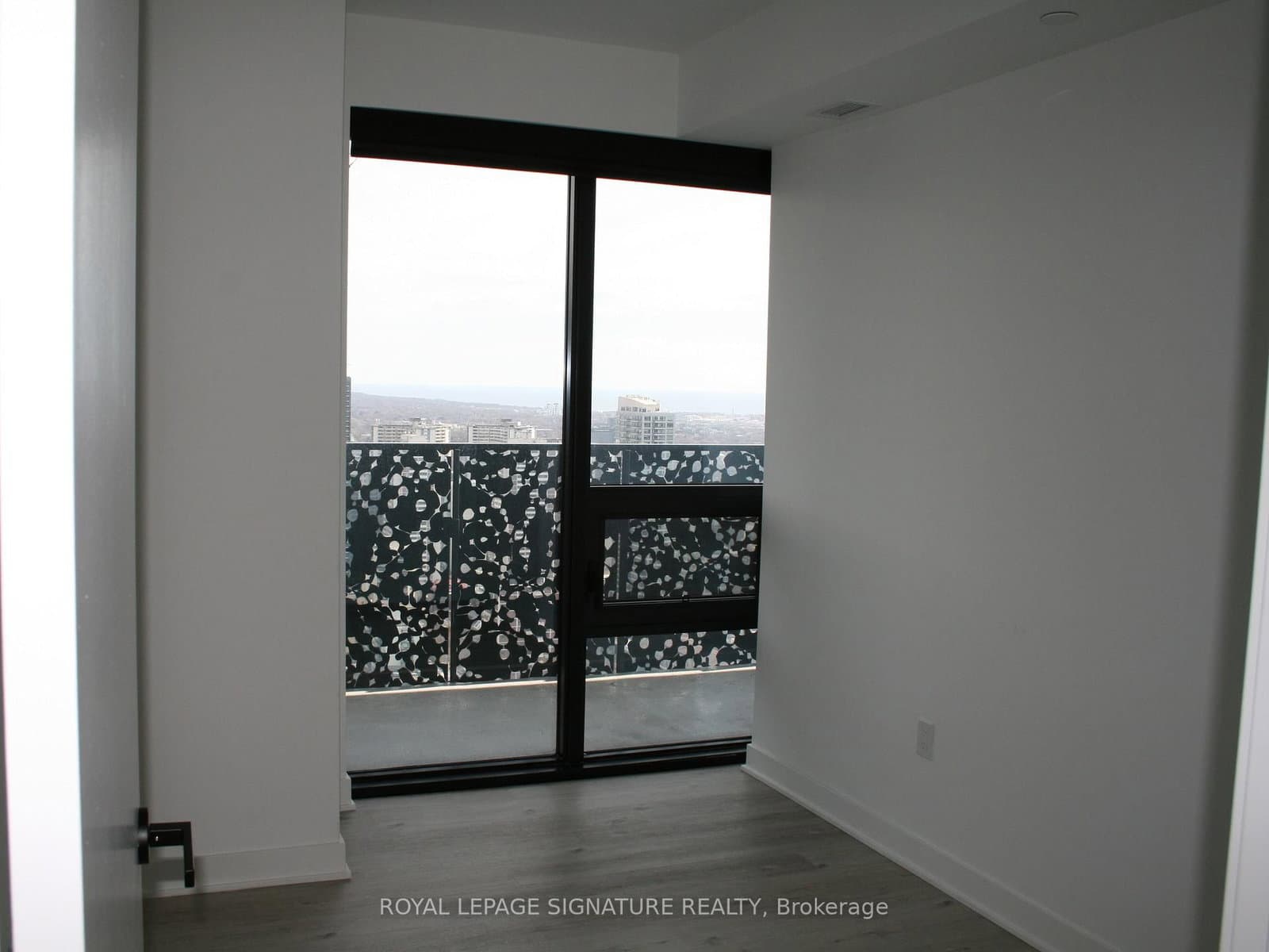 55 Charles Street E, Unit 4002 thumbnail 22