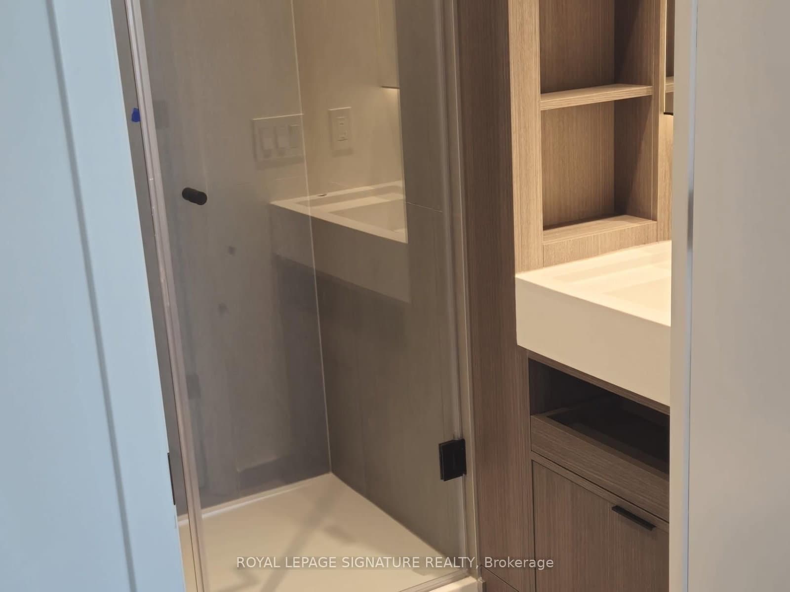 55 Charles Street E, Unit 4002 thumbnail 29