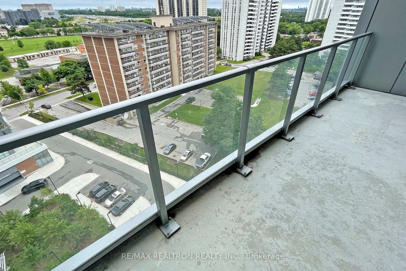 36 Forest Manor Road, Unit 1102 thumbnail 26