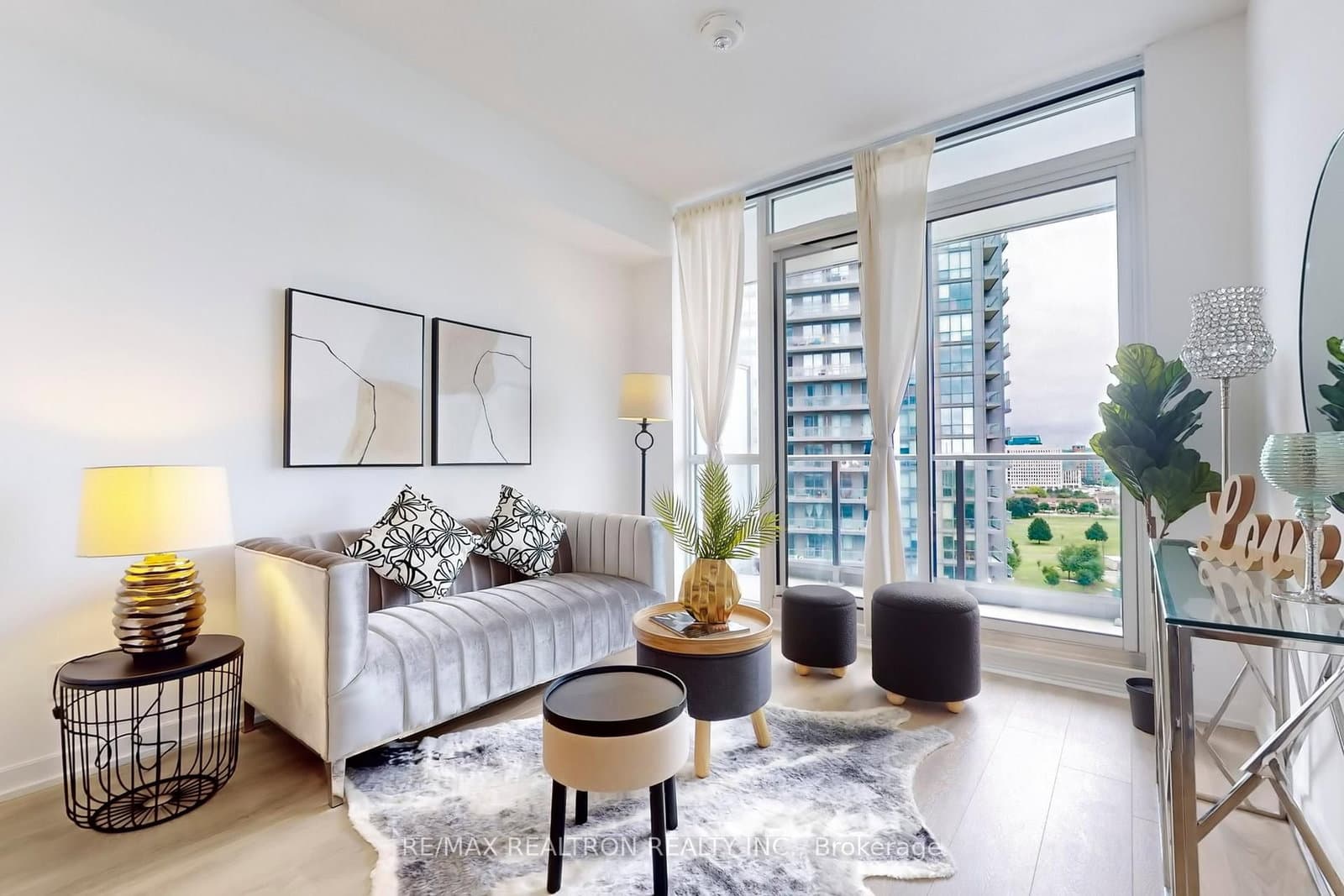 36 Forest Manor Road, Unit 1102 thumbnail 6