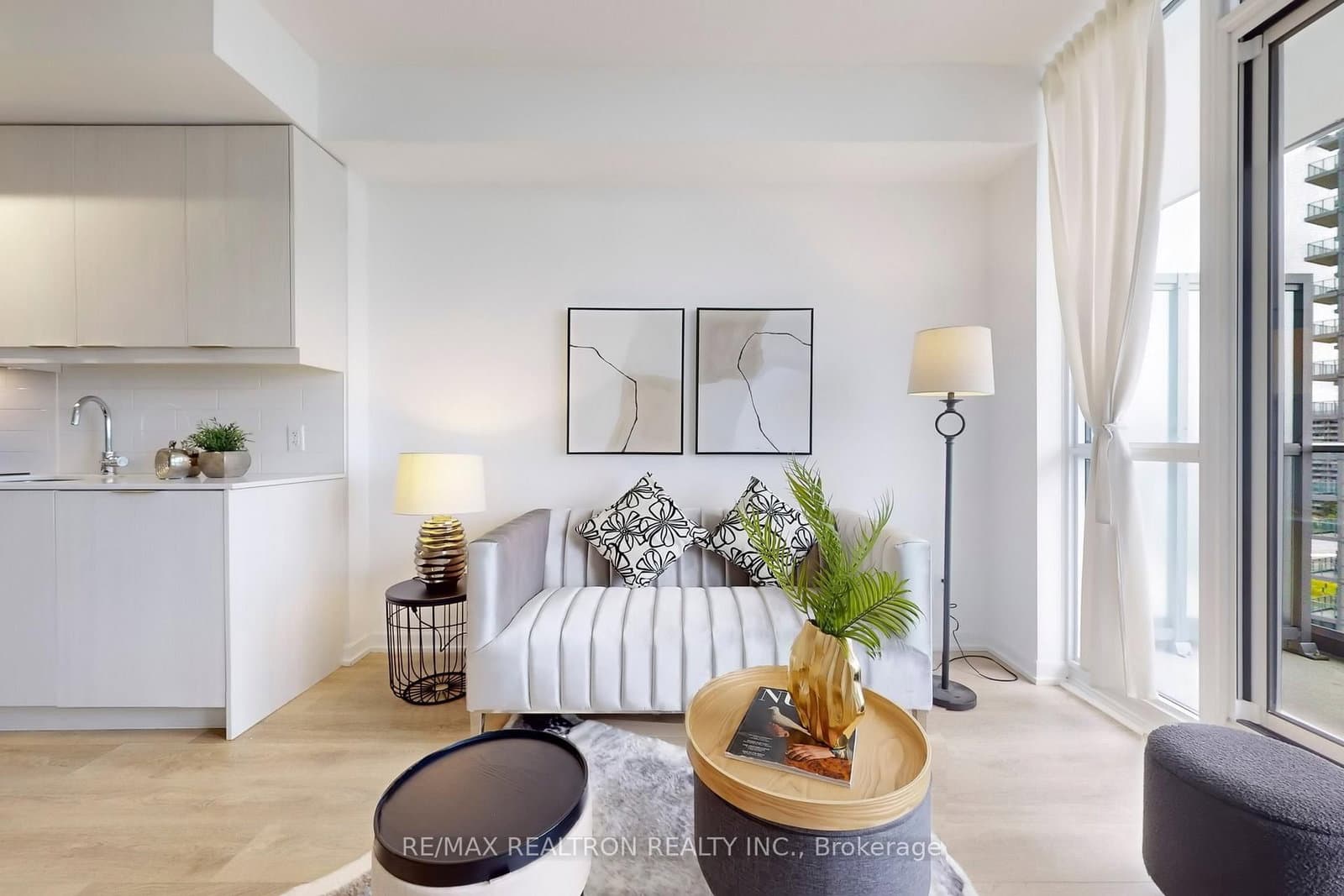 36 Forest Manor Road, Unit 1102 thumbnail 8