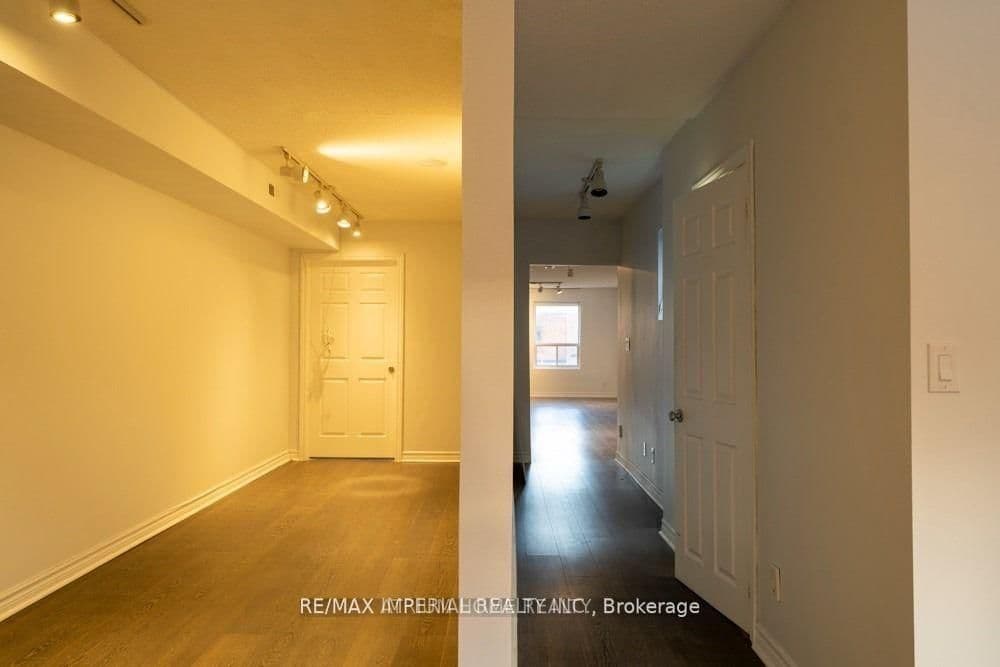 3334 A Yonge Street, Unit 2nd FL thumbnail 9