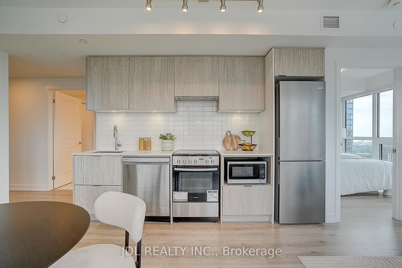 395 Bloor Street E, Unit 3902 thumbnail 14
