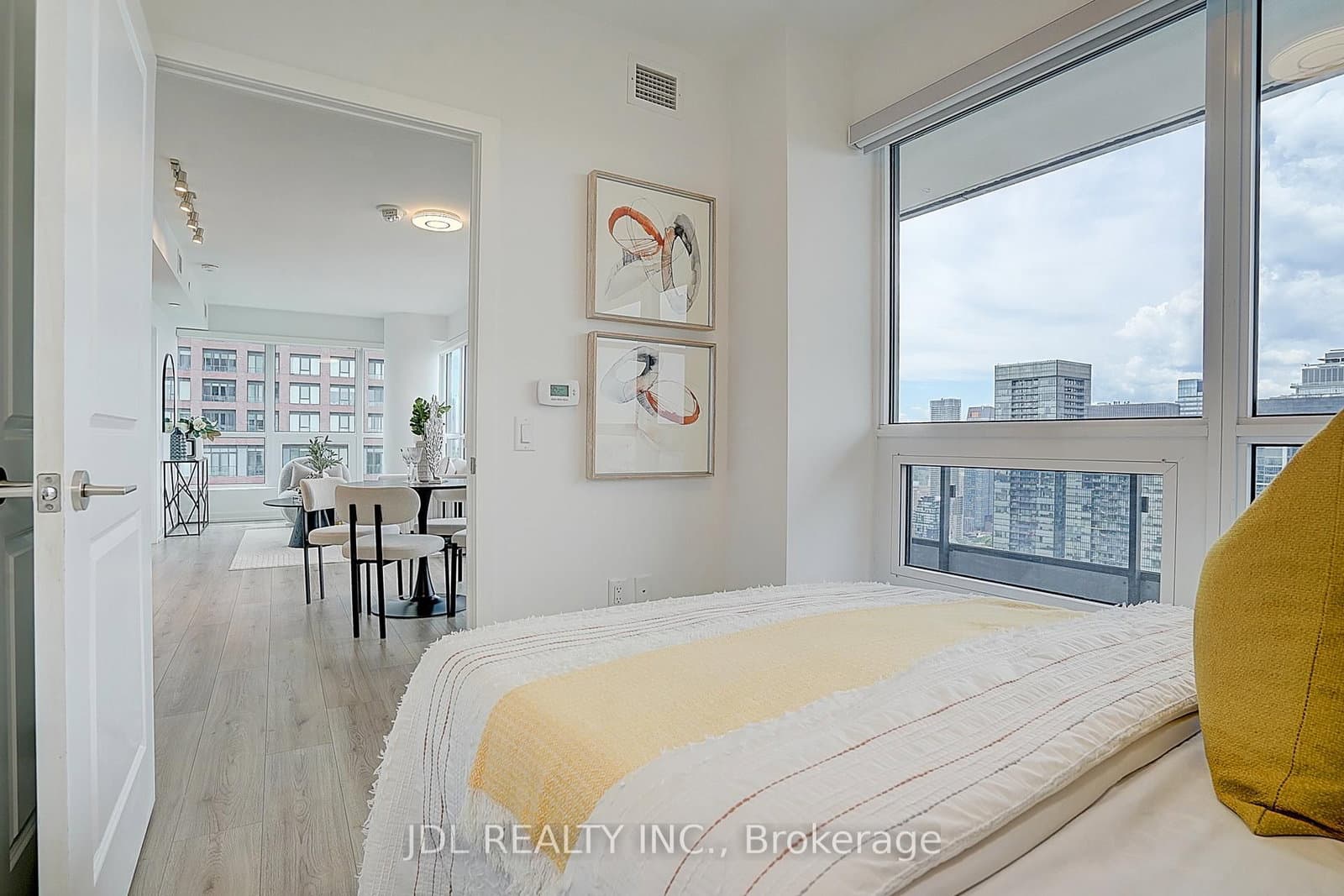 395 Bloor Street E, Unit 3902 thumbnail 36