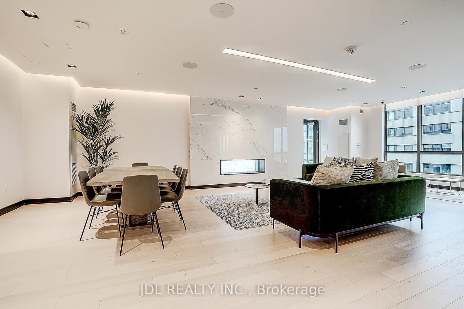 395 Bloor Street E, Unit 3902 thumbnail 44