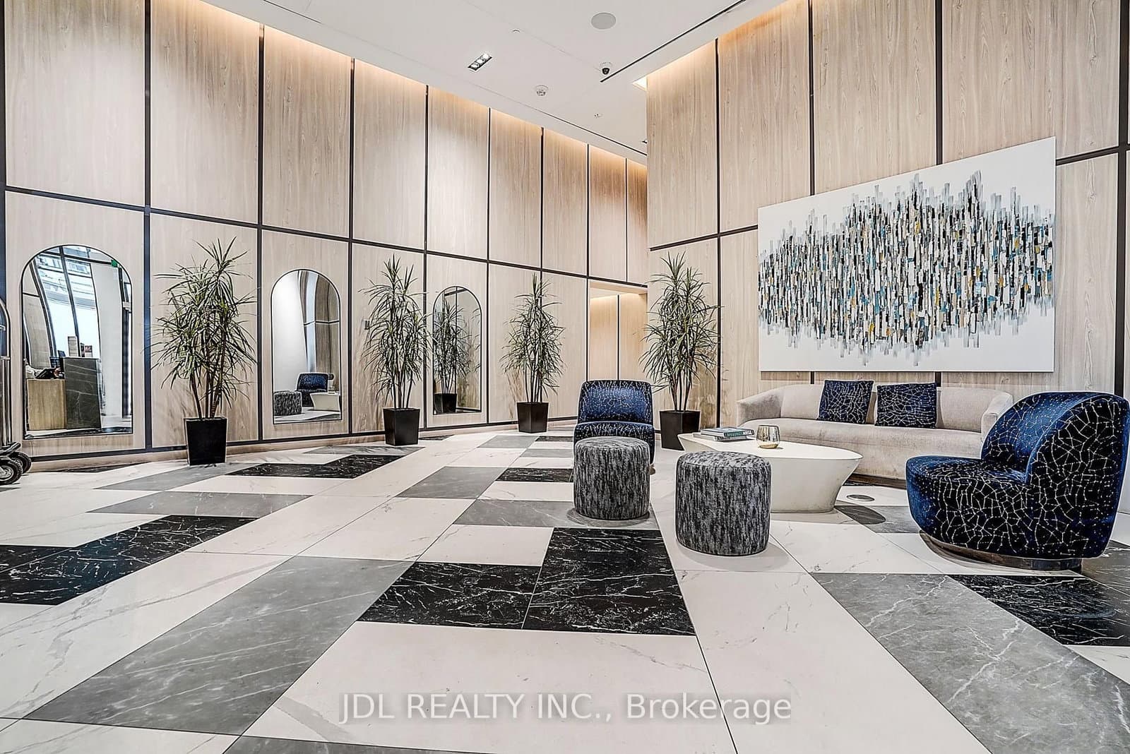 395 Bloor Street E, Unit 3902 thumbnail 5