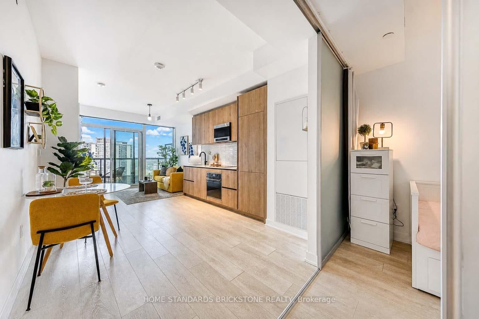 117 Broadway Avenue, Unit 1705 thumbnail 7