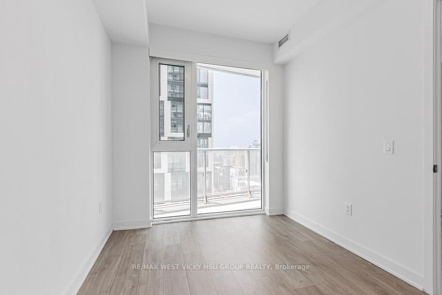 100 Dalhousie Street, Unit 3301 thumbnail 15