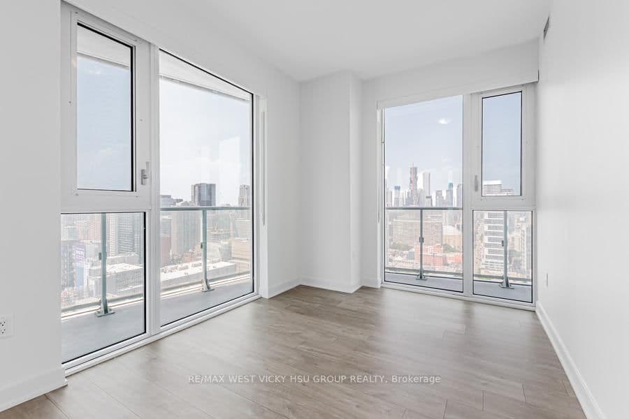 100 Dalhousie Street, Unit 3301 thumbnail 18