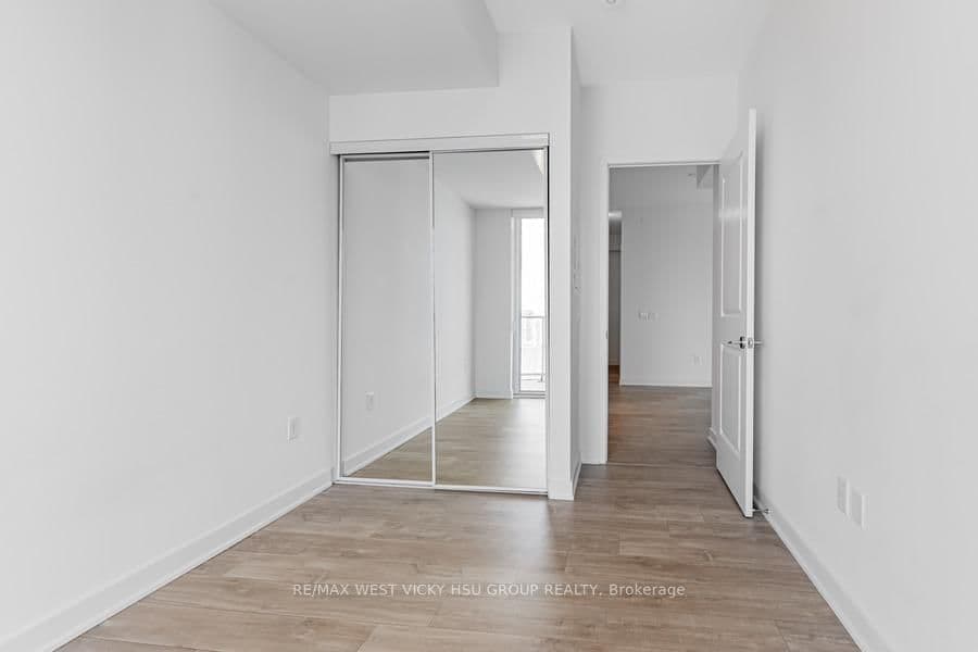 100 Dalhousie Street, Unit 3301 thumbnail 20