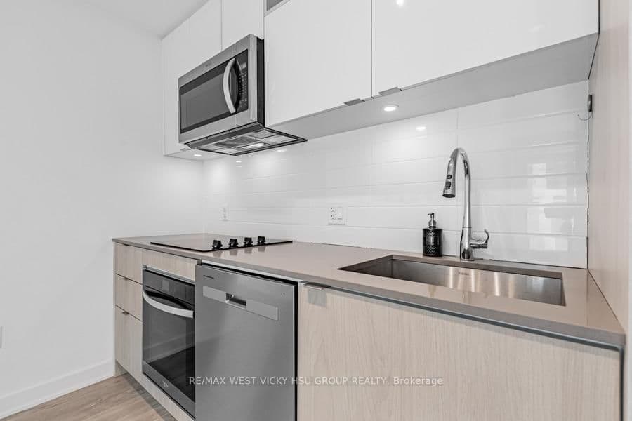 100 Dalhousie Street, Unit 3301 thumbnail 6