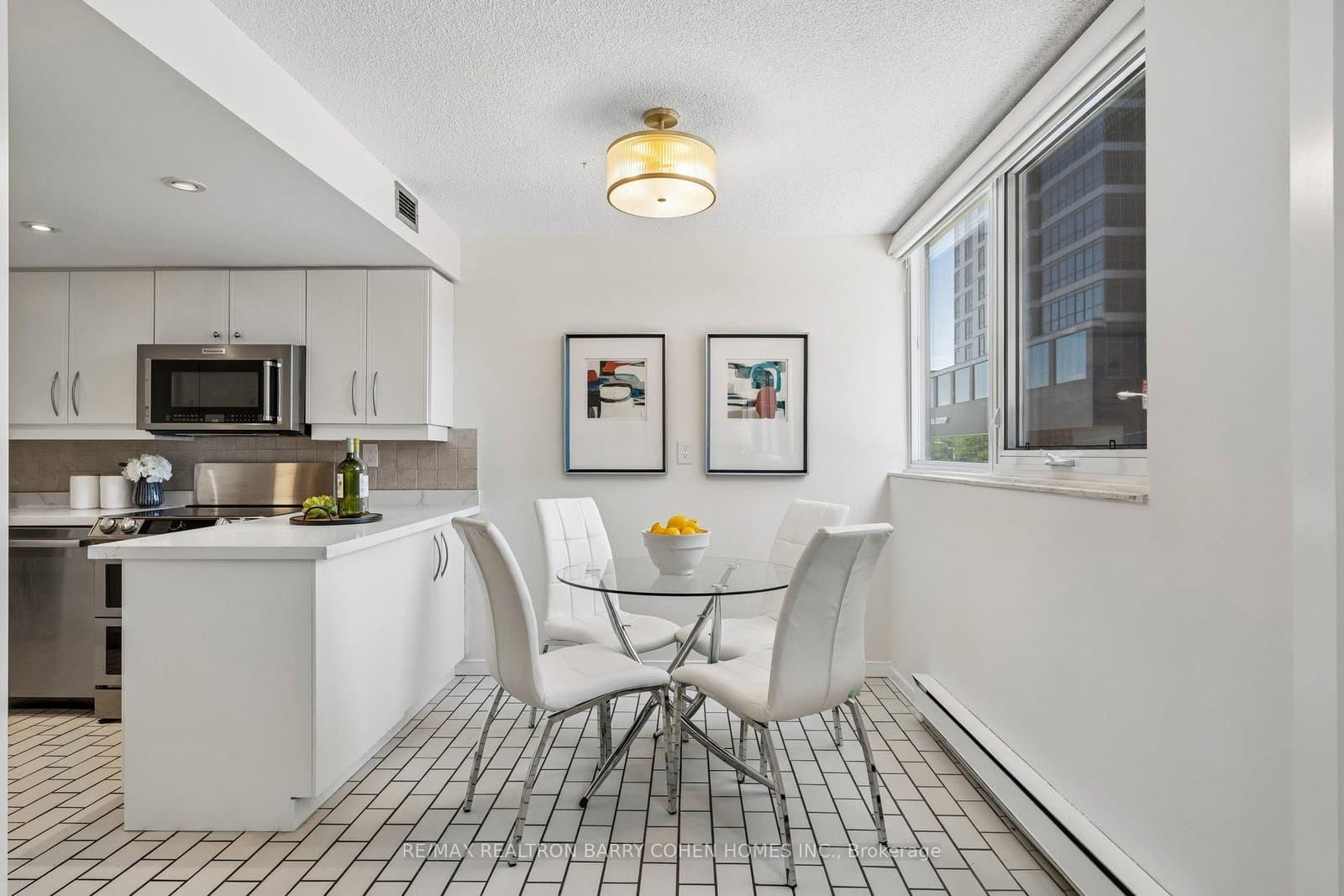 360 Bloor Street E, Unit 301 thumbnail 23