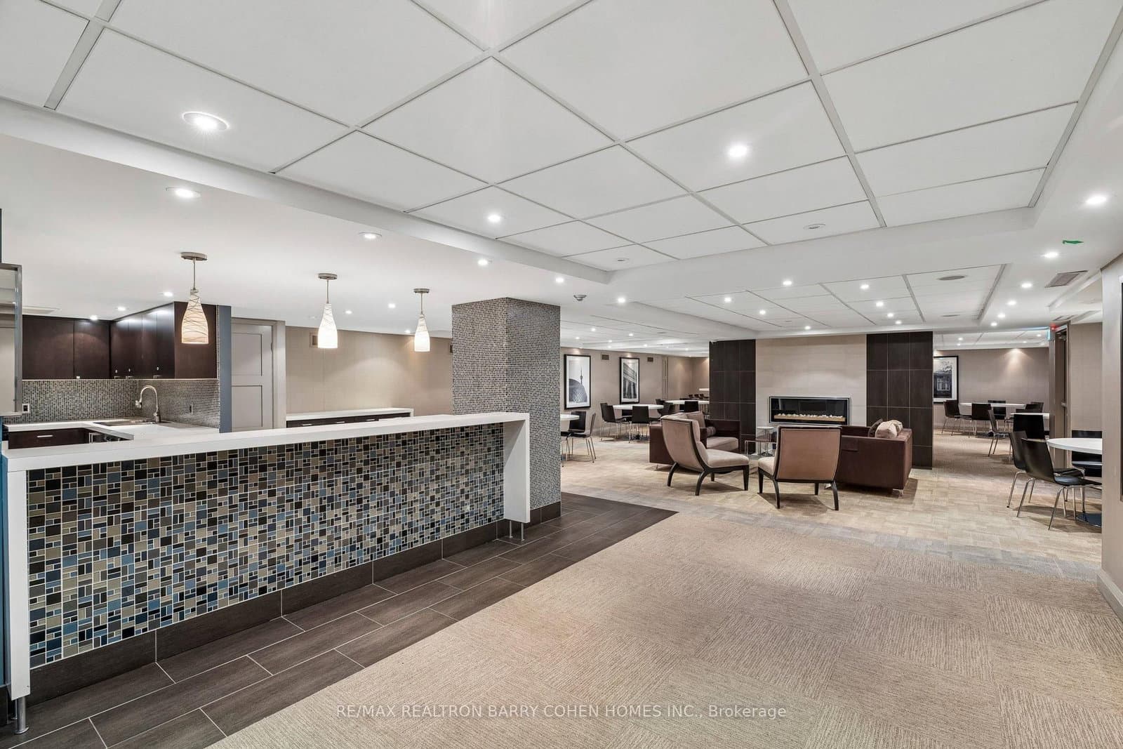 360 Bloor Street E, Unit 301 thumbnail 40