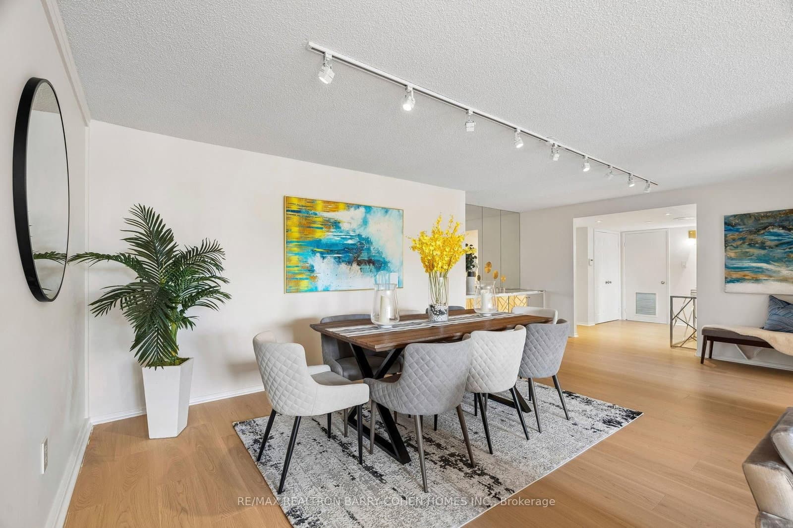 360 Bloor Street E, Unit 301 thumbnail 9