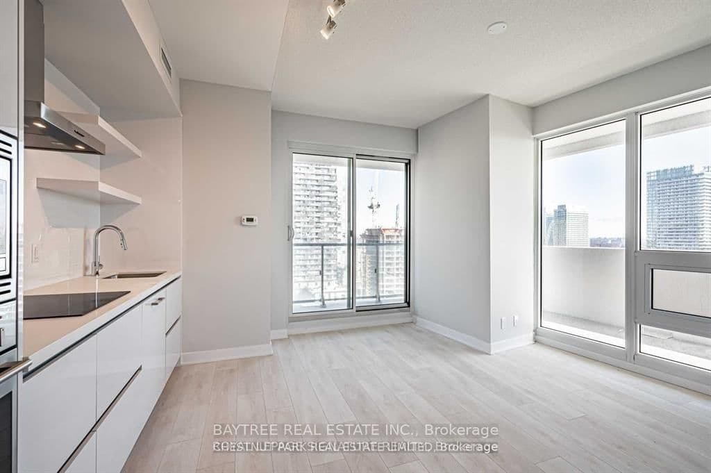 2221 Yonge Street, Unit 1202 thumbnail 2