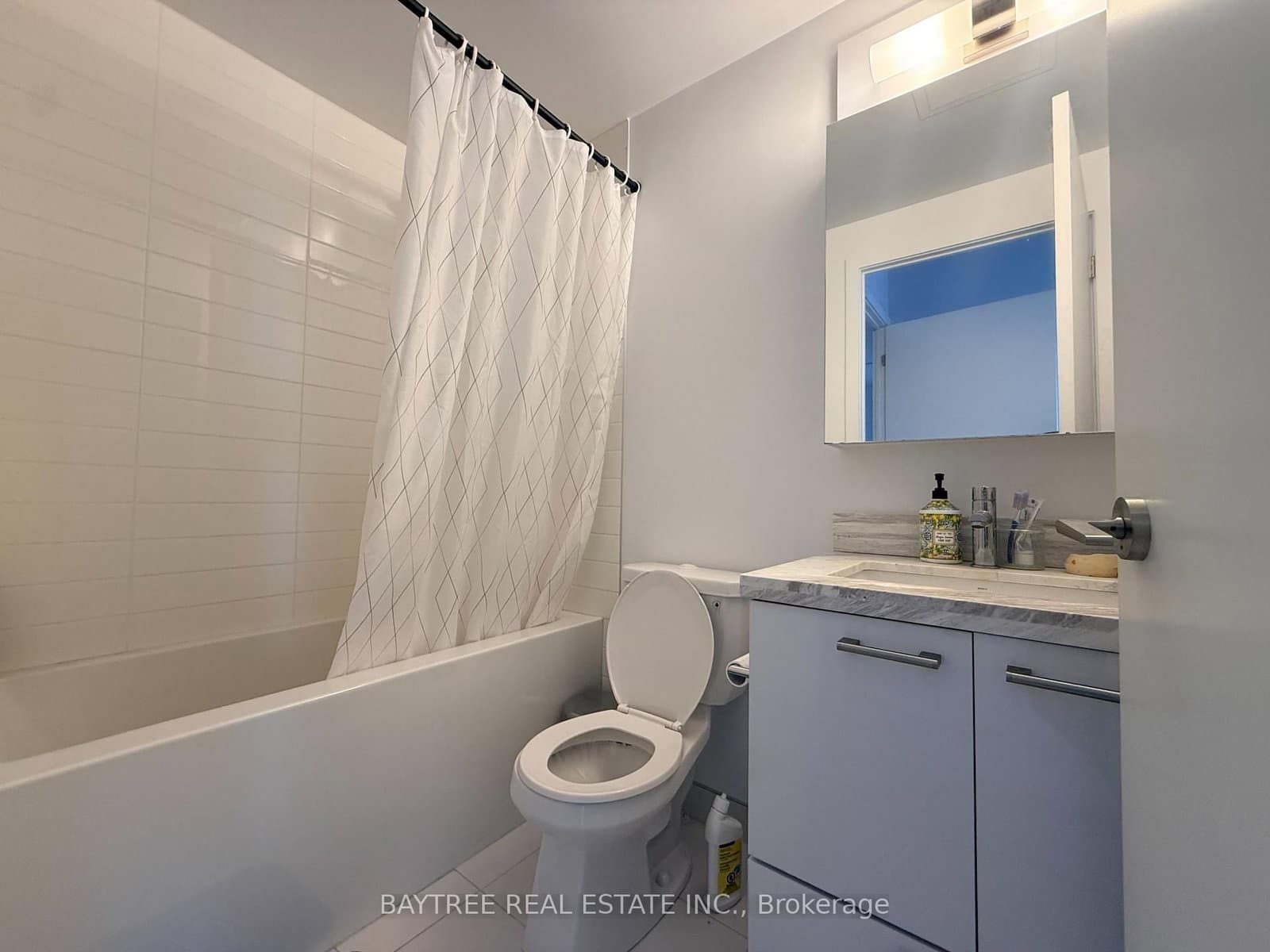2221 Yonge Street, Unit 1202 thumbnail 27