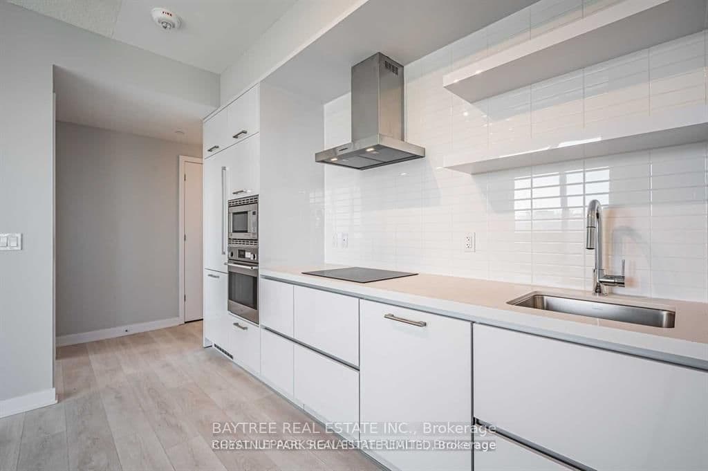 2221 Yonge Street, Unit 1202 thumbnail 3
