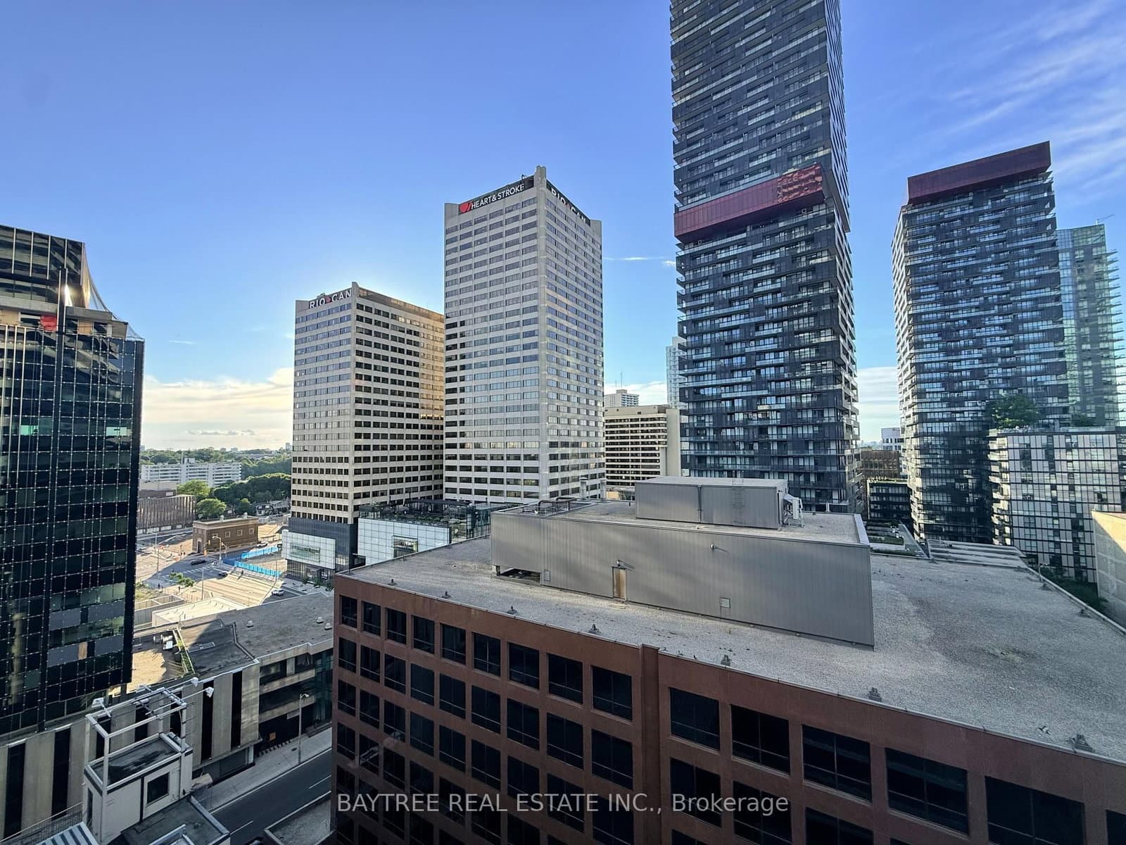 2221 Yonge Street, Unit 1202 thumbnail 33