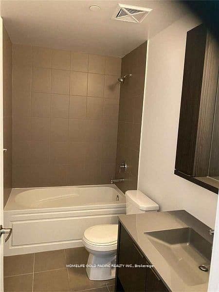 99 The Donway Road W, Unit 209 thumbnail 8